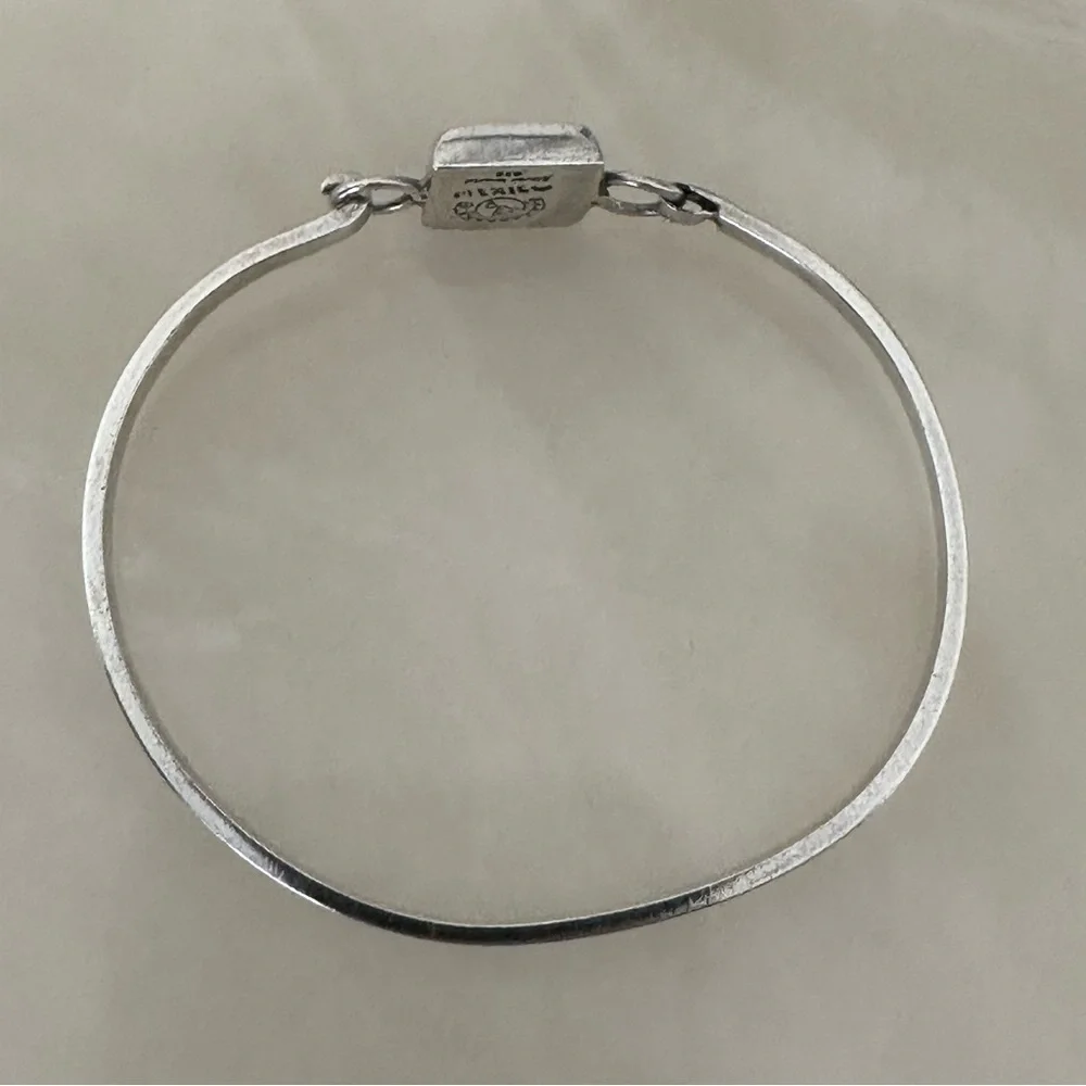 Red Jasper Sterling Silver Bangle Bracelet - Picture 6 of 8